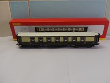 Hornby OO Gauge R4144 Pullman 3rd Class Parlour Car Coach Car No.35 With Lights