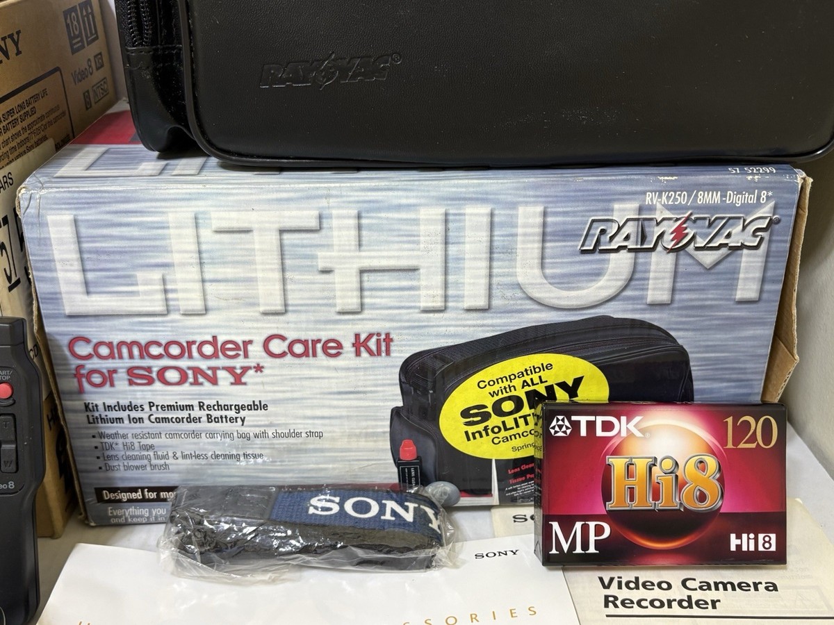 Sony CCD-TRV57 Hi8 NightShot Handycam Vision Video Camera Recorder
