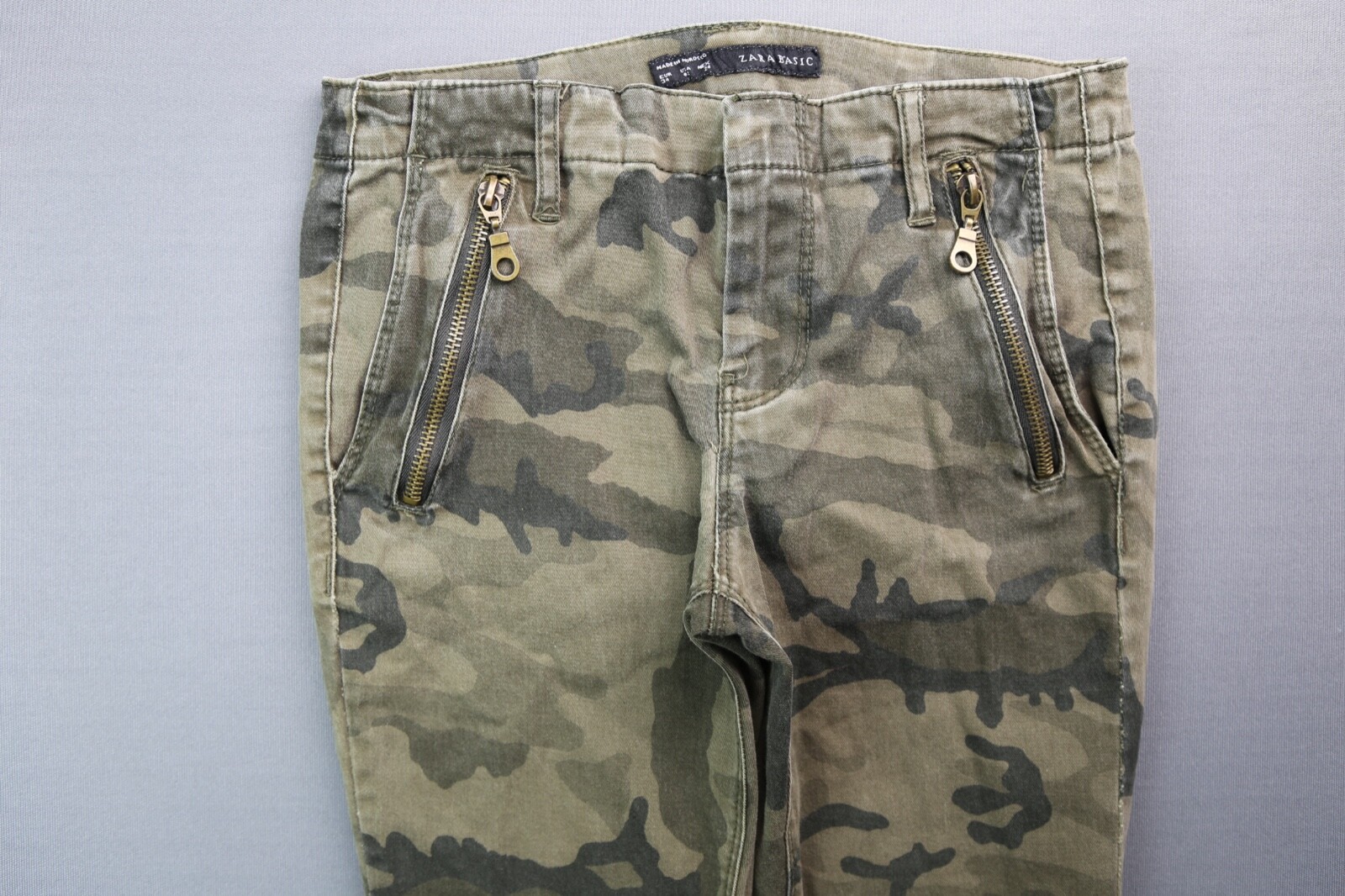 Women's Zara Basic Camo Skinny Jeans Zipper Leg Brown Black Size 2 (26x27) image 2