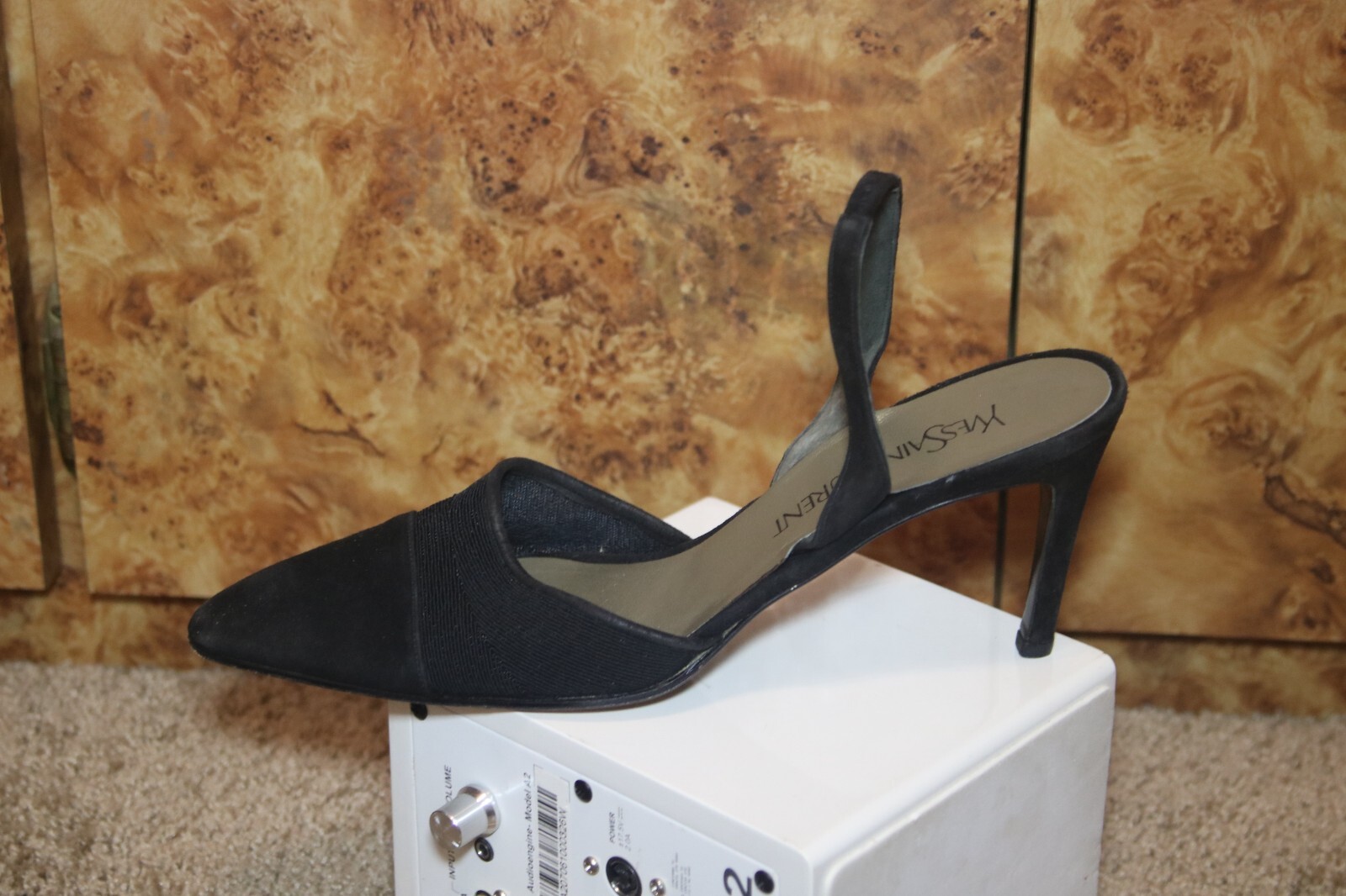 Yves Saint Laurent tacchi slingback neri punta punta $750 YSL taglia 8 5 N