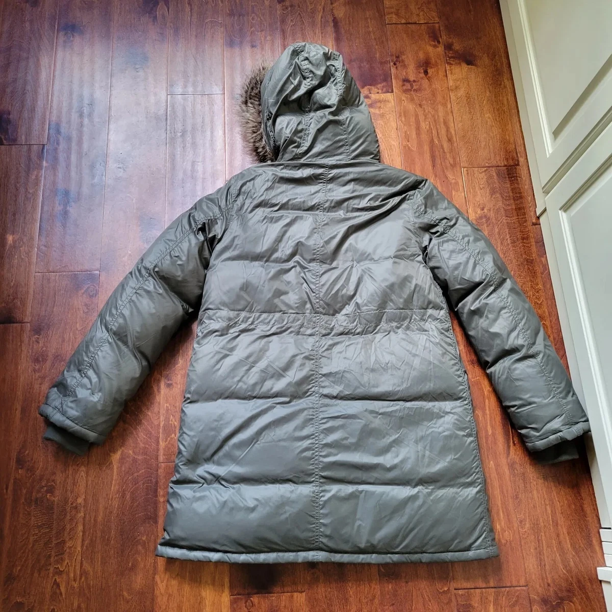 Club Monaco Women s Down Puffer Jacket Coat Parka Faux Fur Trim