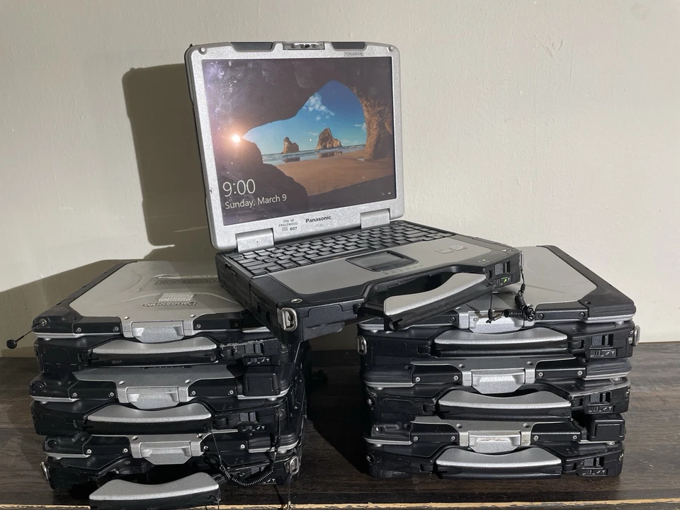 Coche de policía PC - Panasonic CF-30, WIN 10 Enterprise, 148 GB de almacenamiento + REGALOS GRATIS Foto 3 de 4