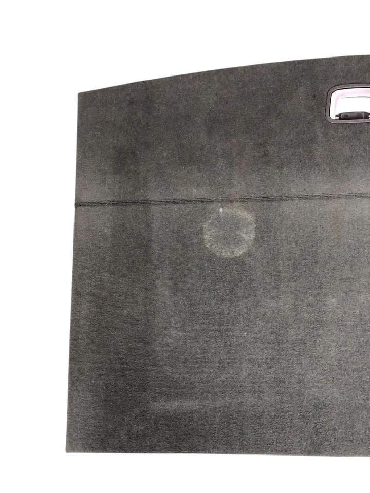 PANEL DE CUBIERTA DE PISO DE CARGA TRASERA CHEVY SUBURBAN OEM 2021-2023 | ALFOMBRA NEGRA Foto 2 de 4