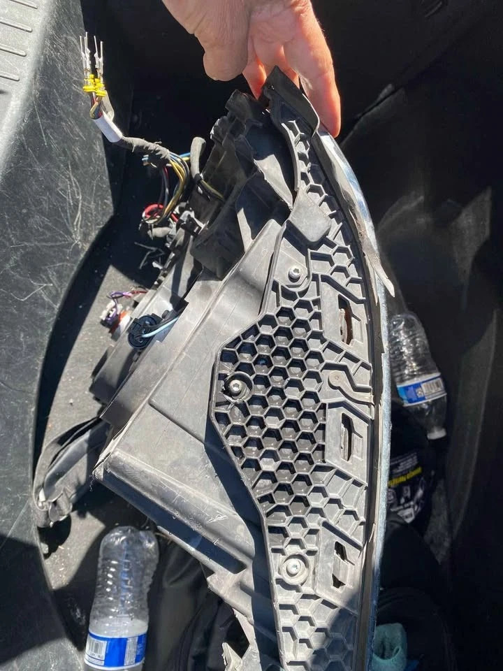 For 2015-2019 Chevy Silverado 2500HD 3500HD Projector Headlight Lamp - Passenger - Image 3 of 4