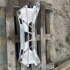 21-25 Tesla Model X Rear Subframe Crossmember Stiffener Bracket 1420567-00-a 21-25 Tesla Model X Rear Subframe Crossmember Stiffener Bracket 1420567-00-a