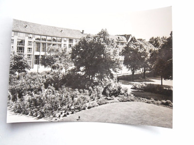 AK Berlin Humann Platz Schule Wohnheim Parkanlage 1964 Pankow 0,50 Cent Karte