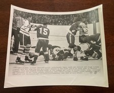 Vintage Wire Photo - Hockey Fight Ted Lindsay & Dickie Moore