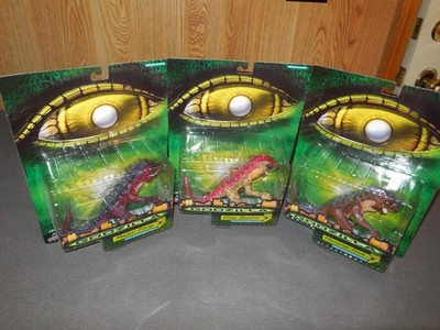 N6 6'' Red Baby Godzilla RAZOR FANG Claw Slasher Hammer Foot Trendmasters 1998