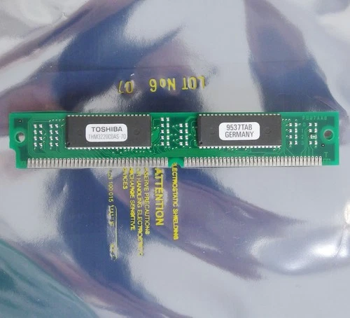 Toshiba THM3220C0AS-70 8MB 70ns 72-pin SIMM FPM RAM