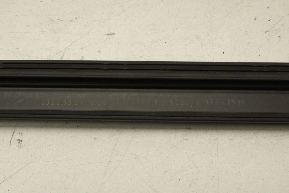 Canal de funcionamiento puerta trasera derecha Kia Sportage Hybrid EX 2023-25 con correa resistente al clima Foto 3 de 4