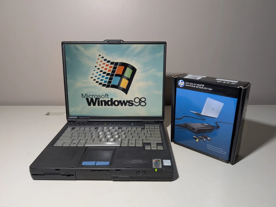 Compaq Armada 15" | Pentium III 512MB 80GB HDD | Win98 + XP Vintage 1999 Belleza Foto 3 de 4