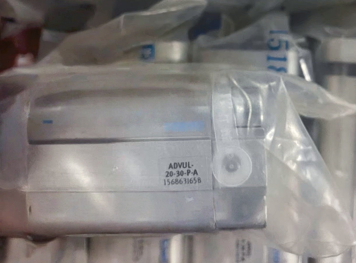 1PC New Festo ADVUL-20-30-P-A Thread Compact Cylinder Fast Free delivery