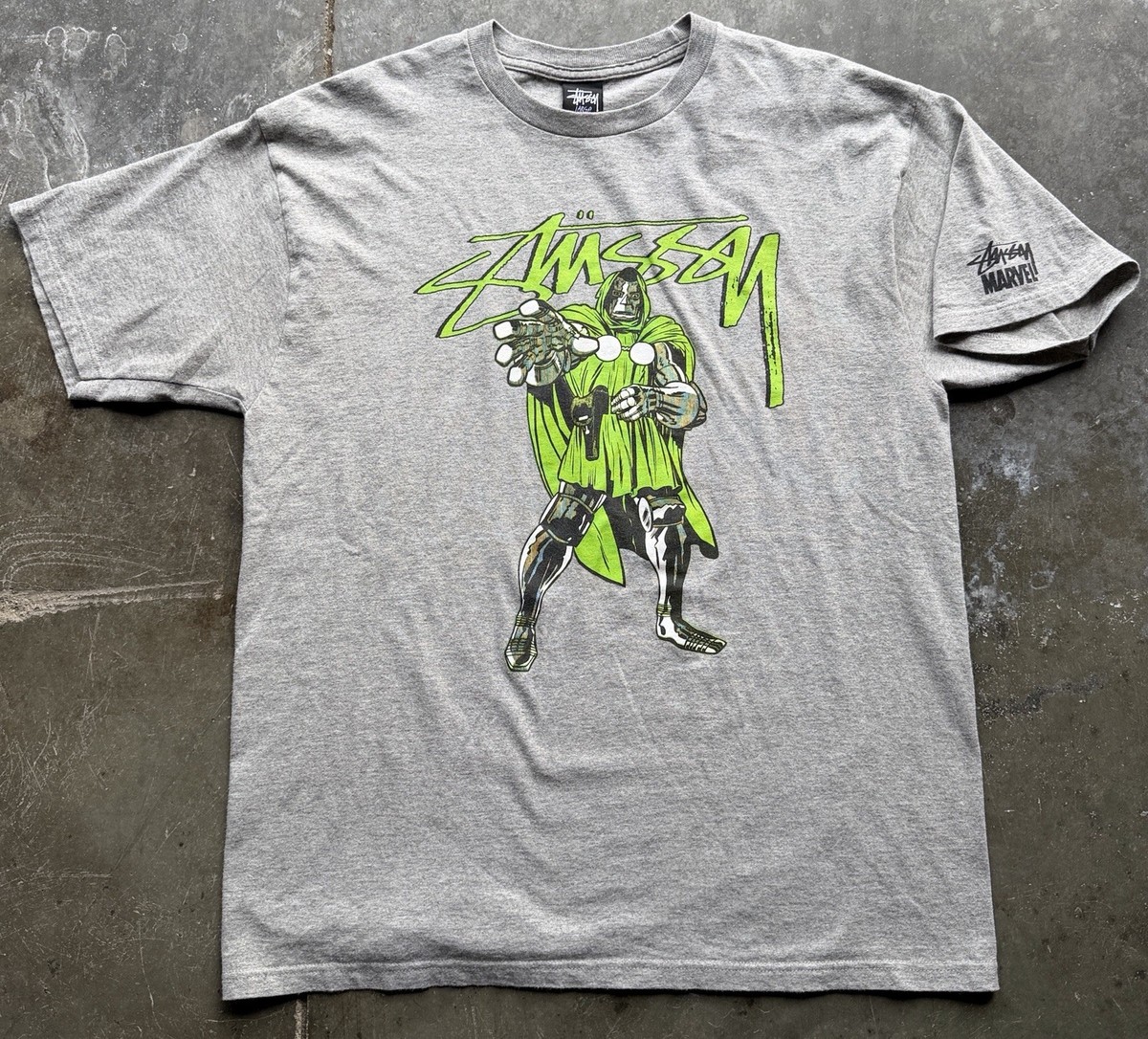 トップス STUSSY x MARVEL Dr.Doom Tee size M Stussy X Marvel T Shirt Doctor Doom Collab Streetwear Doomsday