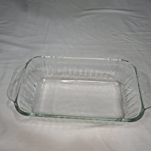 Vintage Pyrex 213-S Clear Ribbed Loaf Pan 1.5 Qt USA - 8-1/2" X 4-1/2" X 2.5"