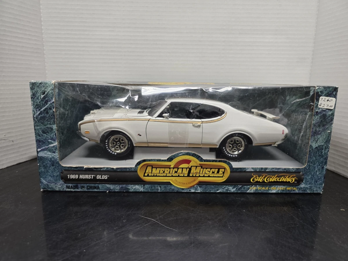 ERTL American Muscle Oldsmobile 1:18 Scale Diecast Cars, Trucks