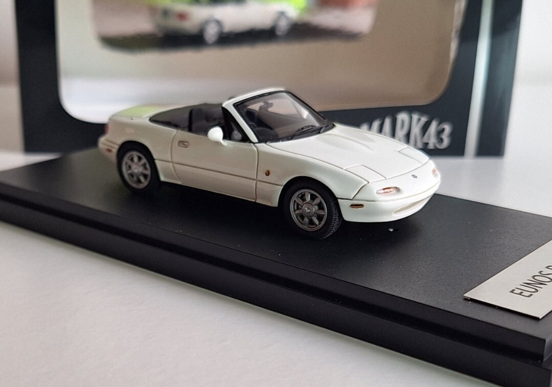 Mazda MX-5 Eunos Roadster 1989 Crystal White 1:43 Mark43 PM43998W