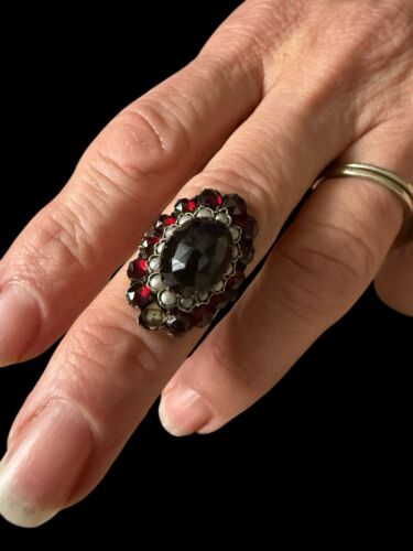 Vintage Garnet Pearl Ring - Prague