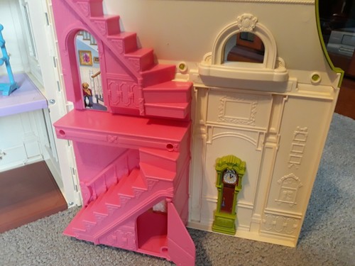 Fisher- price Loving Family Grand Mansion Doll House 2012 Accessories Lights - Picture 11 of 11
