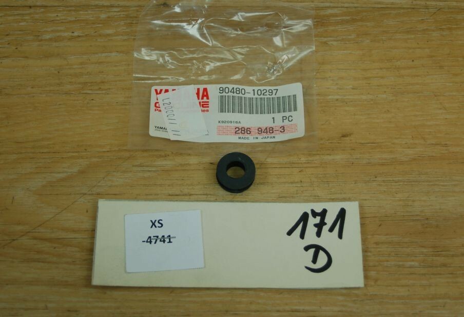 Yamaha FZR750/1000 90480-10297-00 GROMMET Original Genuine NEU NOS