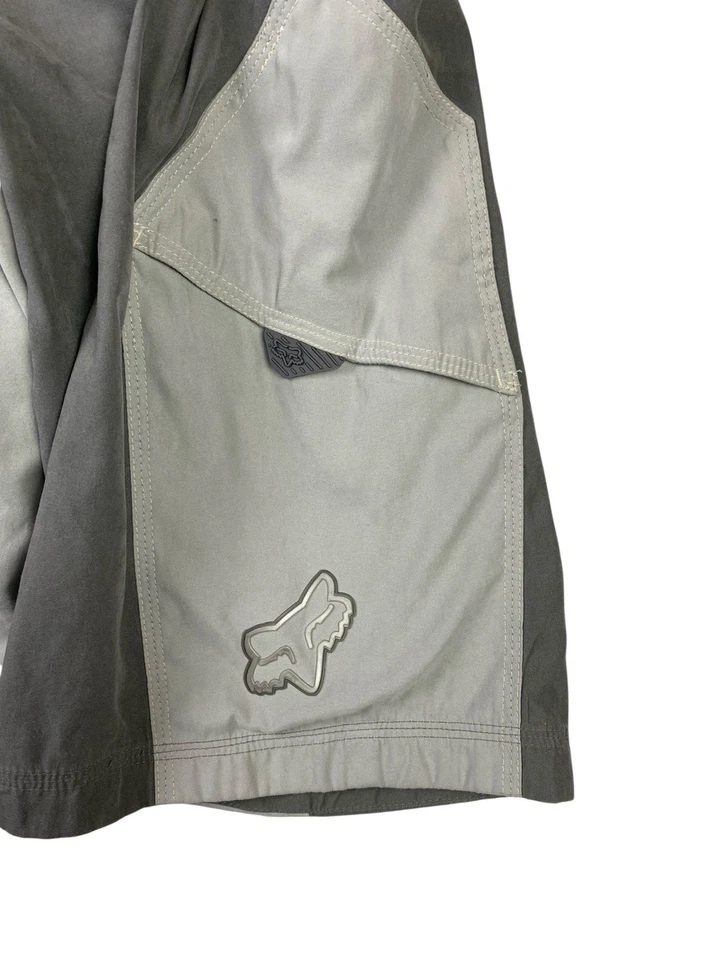 Shorts de ciclismo Fox Racing masculino MTB cinza tamanho 30 forro assento acolchoado cordão - Imagem 3 de 4