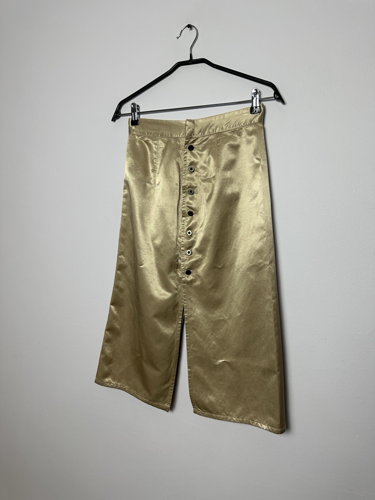 Falda dorada MIU MIU talla 42 para mujer