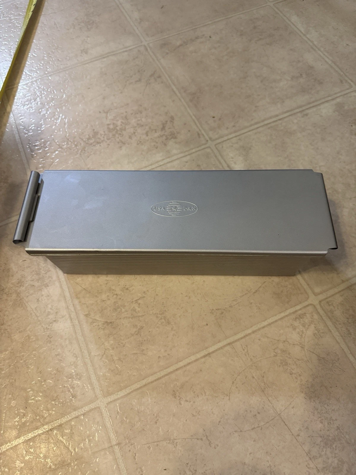 USA Pan Bakeware Pullman Loaf Pan, Large, Silver With Slide Lid