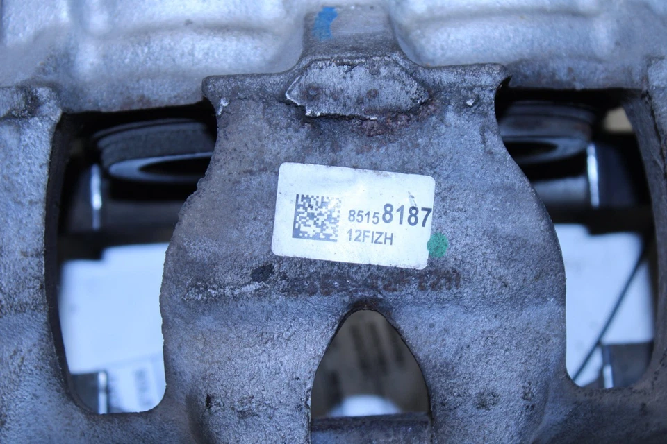 Pinza de disco de freno delantera derecha Chevrolet Blazer 2LT 2020-2024 13542337 FABRICANTE DE EQUIPOS ORIGINALES Foto 4 de 4