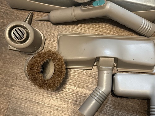 Kirby Sentria Bodenstaubsauger mit Aufsätzen + extra Beutel - Bild 5 von 12