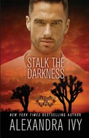 Stalk The Darkness | Alexandra Ivy | Taschenbuch | Einband - Flex.(Paperback)