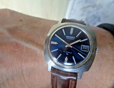 Seiko Automatik Uhr funktioniert Vintage Secondzeiger + Datum blaues Zifferblatt 17 Jewels