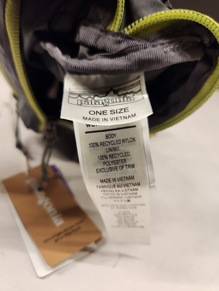 Patagonia Fanny Pack Ultralight Weight Black Hole Hip Pack Gray