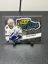 2022-23 Upper Deck Series 1 - Freestyles #FS-19 Steven Stamkos