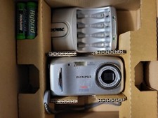 Olympus Camedia D-545 Digital Camera W/Box Manual CD Charger/batteries - Works