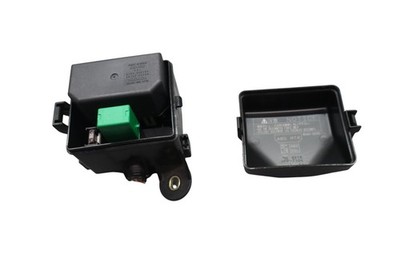 01-06 Lexus LS430 Upper Fuse And Relay Block Black 82662-50090 Oem