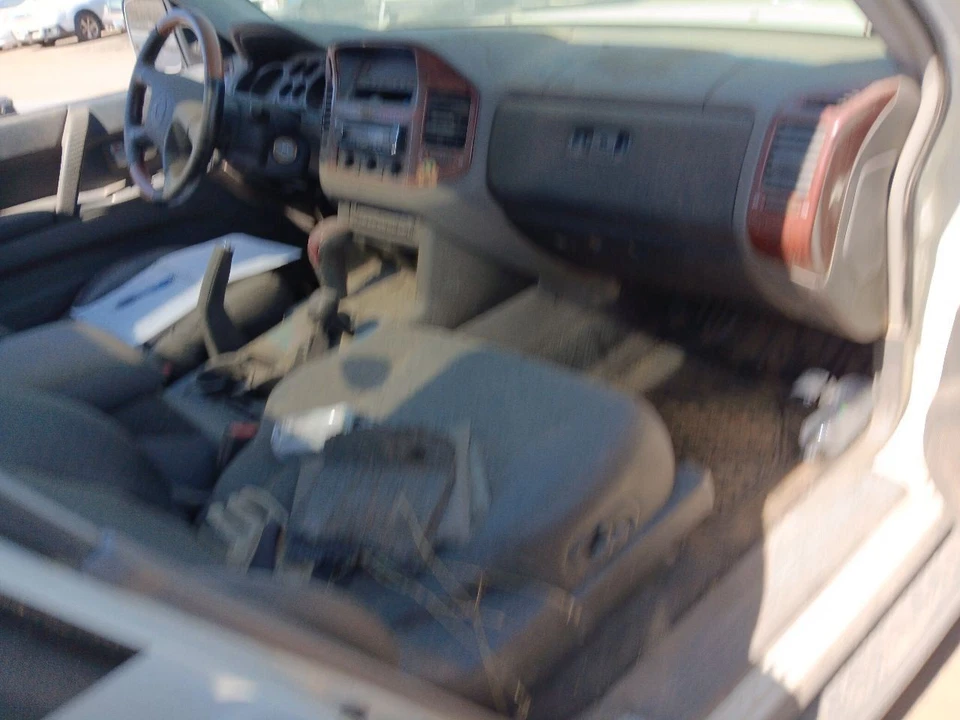 Coolant Reservoir Fits 01-06 MONTERO 30265989 Foto 4 de 4