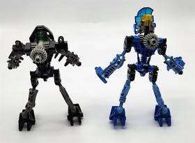 Lot of 2 Vintage 2001 LEGO BIONICLES Toa Sets 8532 & 8533 -Complete No man / box