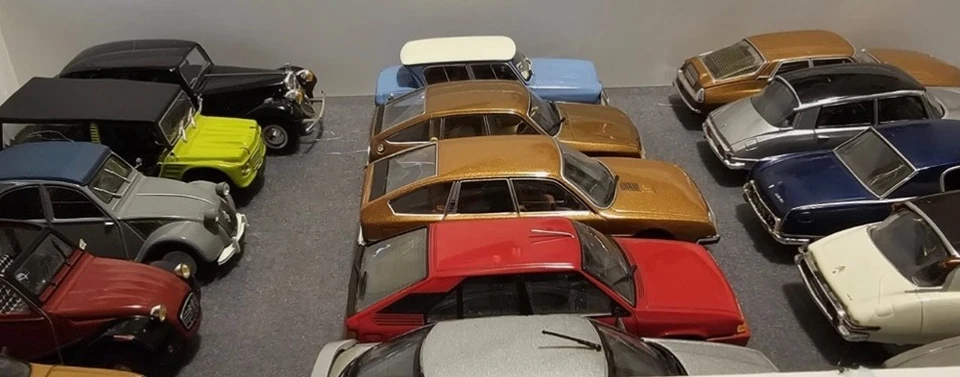 Lotto 15 Modellini Citroen 1/43 non giocati, belli, sempre custoditi in vetrina - Immagine 4 di 4