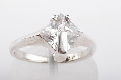 Silberring Ring 800 er Silber Kristall Solitär 7 x 7mm Quadrat Top!  