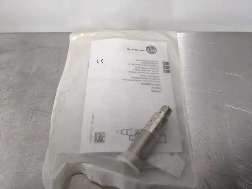 IFM Efector OGH502 Photoelectric Diffuse Reflection Sensor 15-300 mm - Image 2 of 4