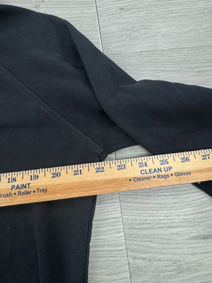 Moletom com capuz masculino Gymshark M preto tubarão grande fitness treino - Imagem 4 de 4