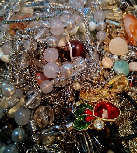 Vintage Usable Craft Pieces  Resaleable Pieces Jb0248