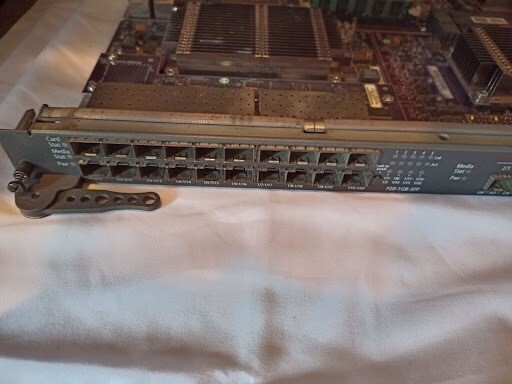 Châssis D’extension Alcatel Lucent P1-ISA2-MS IMM-2PAC-FP3 – 3HE09117AA Neuf