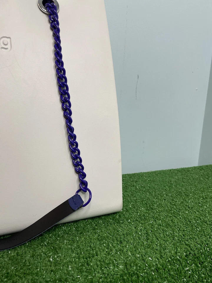 OBag Rubber White Tote Bag Handbag Double Chain Handles Classic Iconic - Image 4 of 4