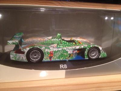 MINICHAMPS Audi R8 Crocodile N°77 Adelaide 2000 New IN Audi Box 1