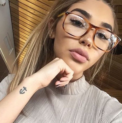 square thin frame glasses