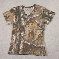 Field & Stream Real Tree Camouflage T Shirt Women's Small Outdoors V-Neck