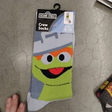 Sesame Street Oscar the Grouch Adult Crew Socks Size 9-13 New FREE SHIPPING