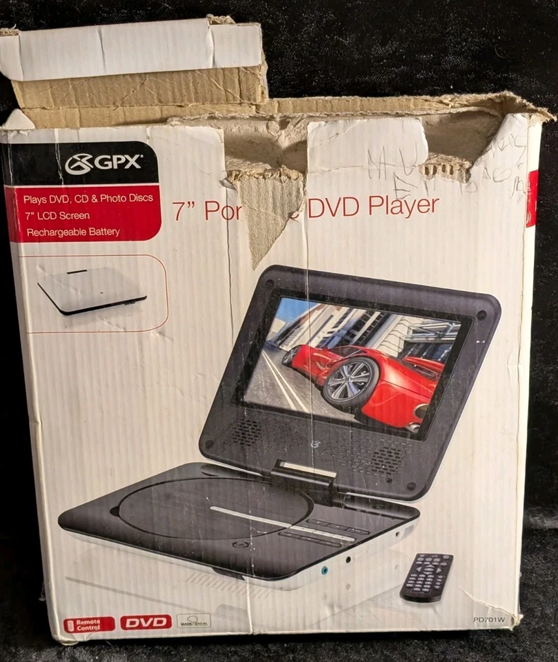 Reproductor de DVD/CD portátil GPX PD701W pantalla LCD de 7" con todos los cables y control remoto usado Foto 3 de 4