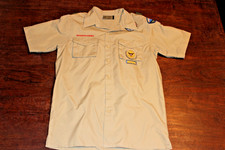 Boy Scouts of America BSA Men's Shirt Tan Small Sewn Patches Short Sleeve