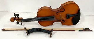 Mendini MV 300 Full Sized Violin Case Bow